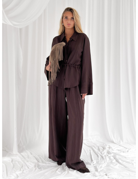 Pantalone fluido a righe con pinces