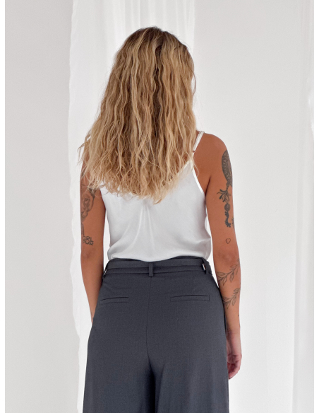 Top with thin shoulder strap in viscose satin