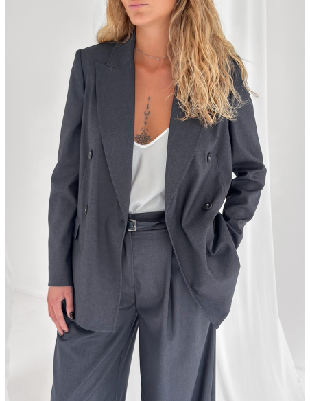 Top with thin shoulder strap in viscose satin