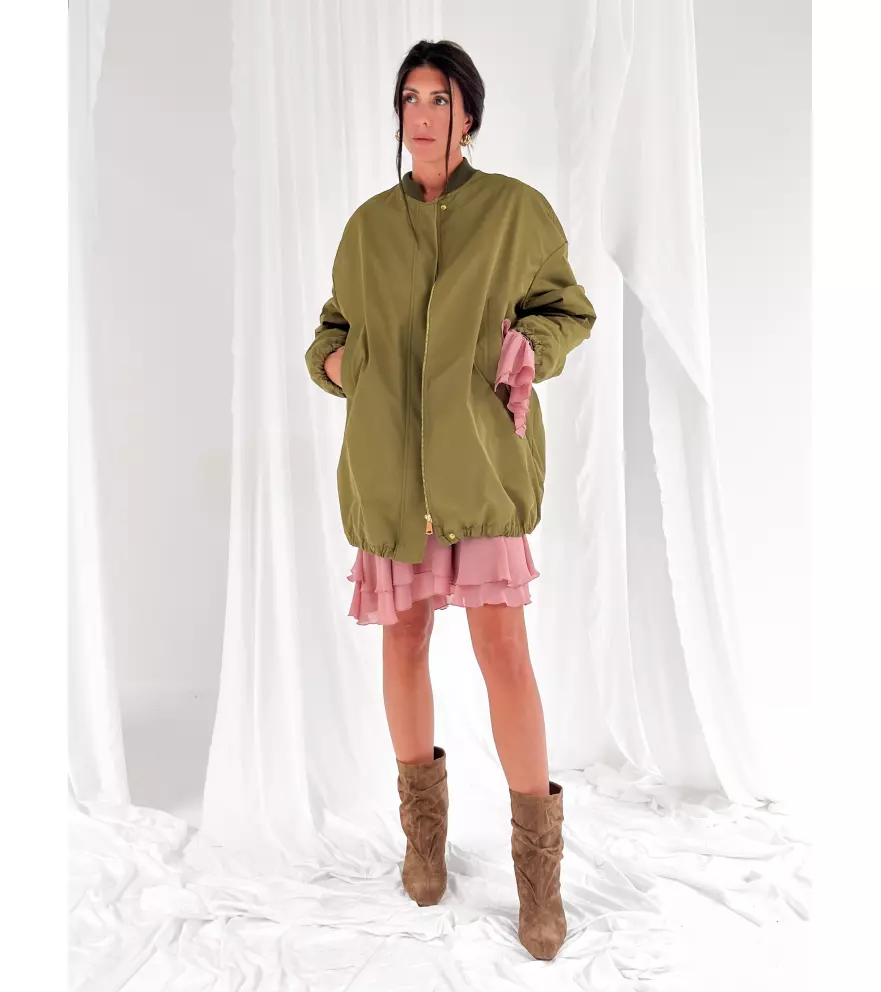 Crepe dress with ruffles