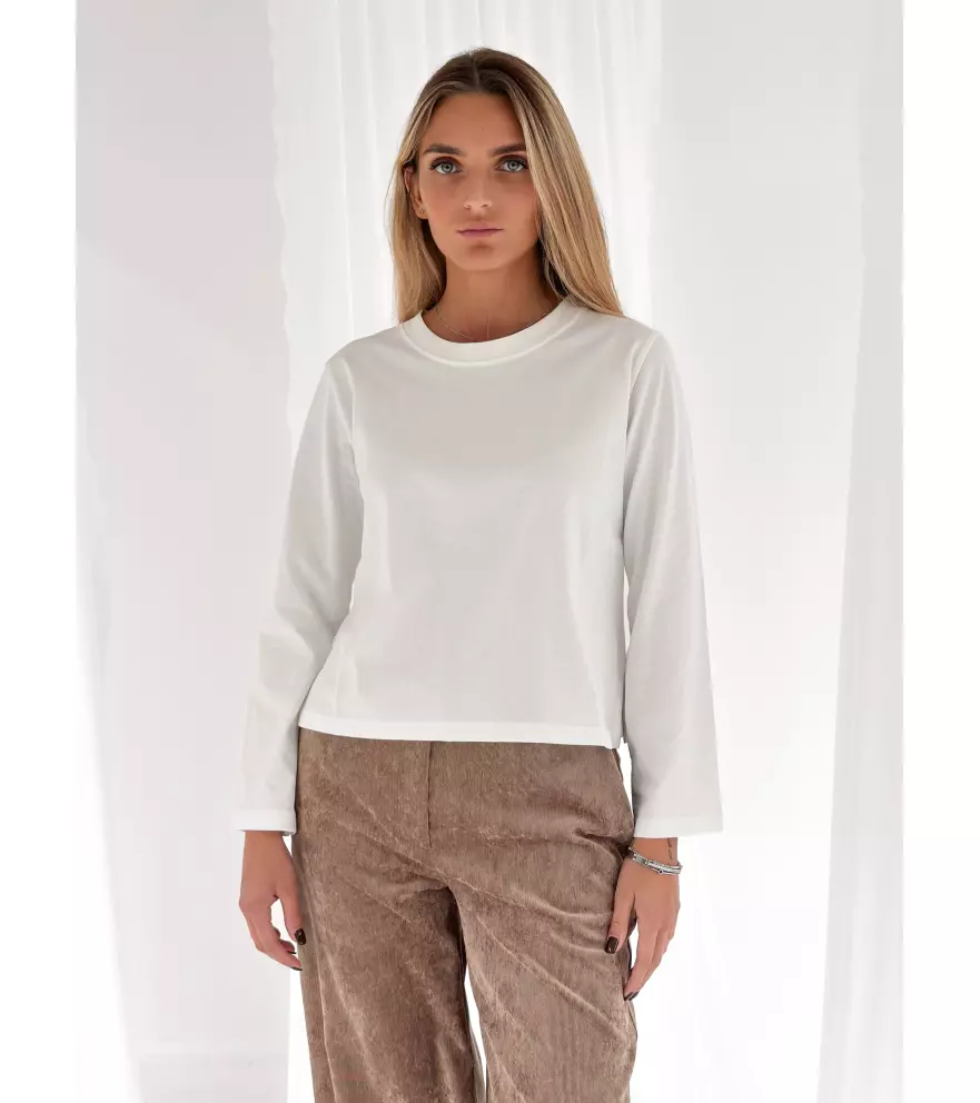 Long-sleeved crew neck T-shirt
