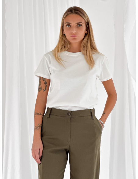 T-shirt scollo girocollo con spacchetti laterali