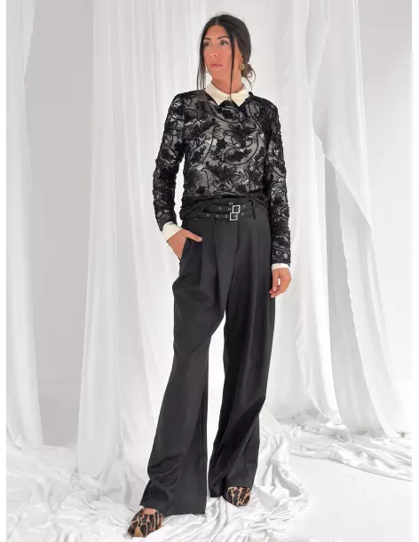 Pantalone sartoriale con doppio cinturino e pinces