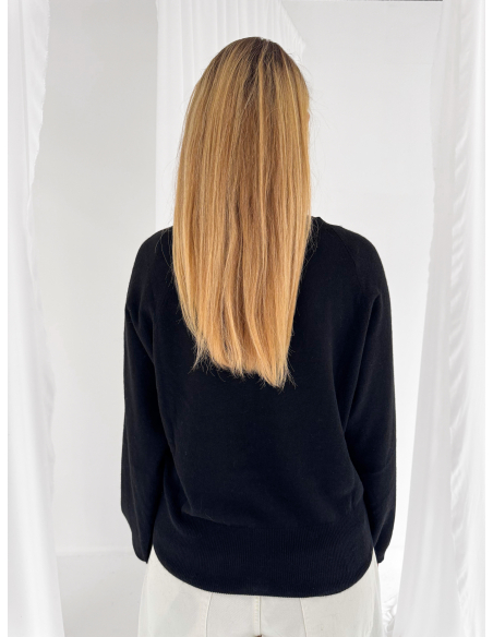 Maglia girocollo con ricamo