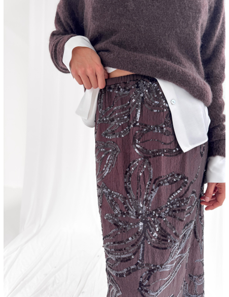 Midi skirt embroidered with sequins