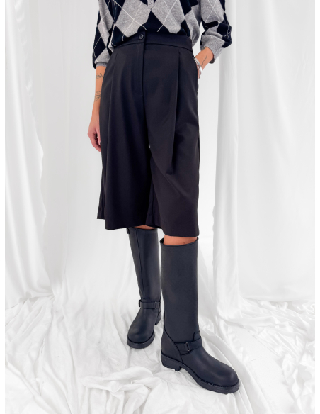 copy of Tailored Bermuda shorts with pleats