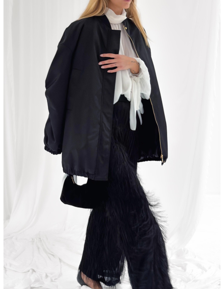 Fluid trousers with fringe