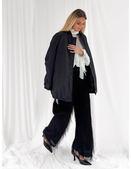 Fluid trousers with fringe