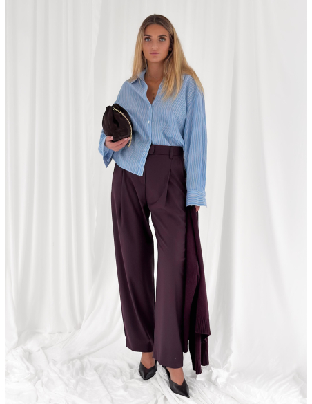 Tailored trousers with pleats