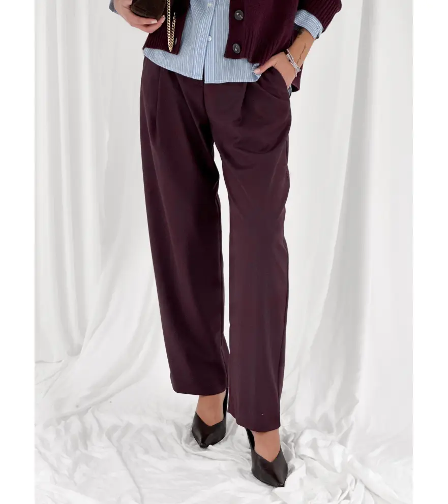 Pantalone sartoriale con pinces