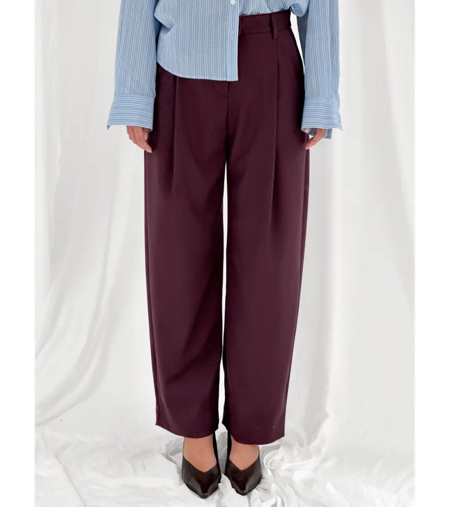 Pantalone sartoriale con pinces