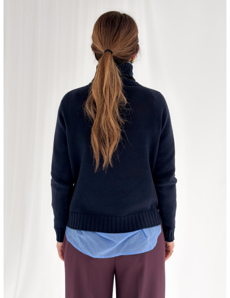 Turtleneck sweater in 100% wool