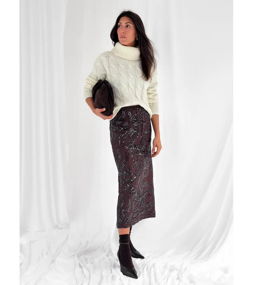 Maglione dolcevita a trecce
